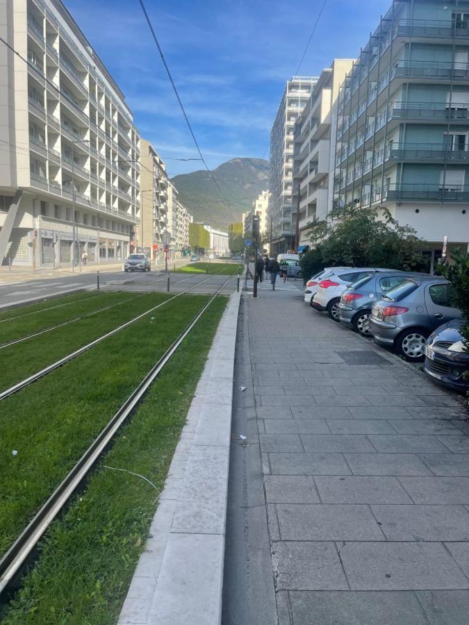 Chez Flo Appartement Grenoble Buitenkant foto